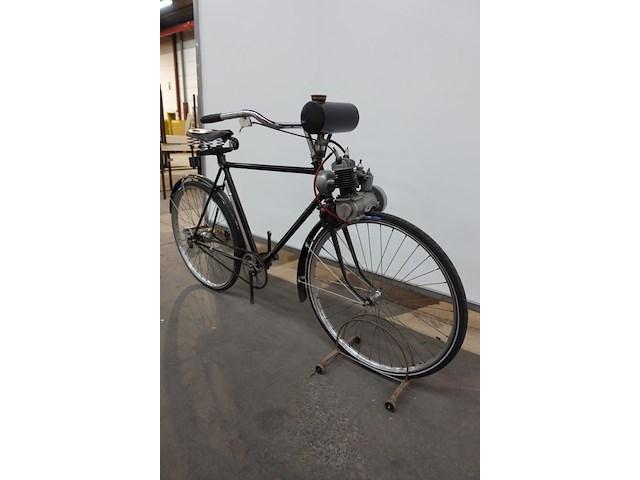 Fiets met hulpmotor le poulin - afbeelding 4 van  10