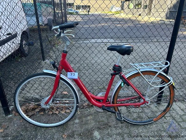 Fiets, met sleutel, nummer 701 - 293 - afbeelding 1 van  3