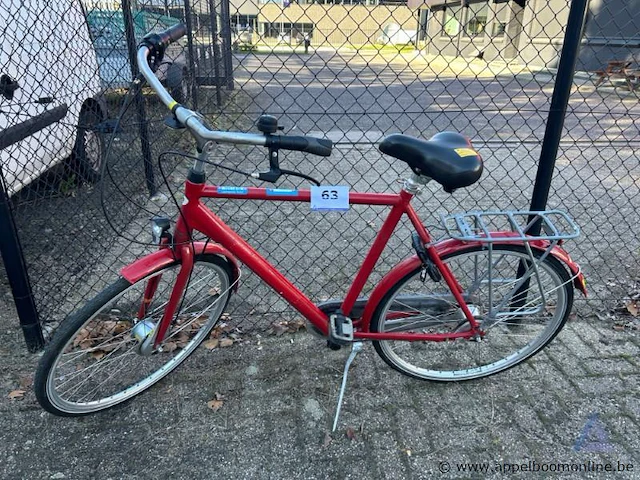Fiets, met sleutel, nummer 701 - 815 - afbeelding 1 van  3