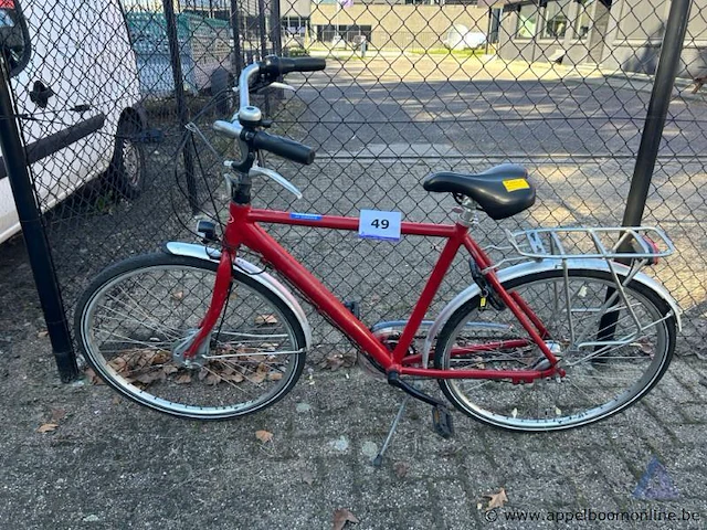 Fiets, met sleutel, nummer 701-931 - afbeelding 1 van  3