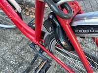 Fiets, met sleutel - afbeelding 2 van  2