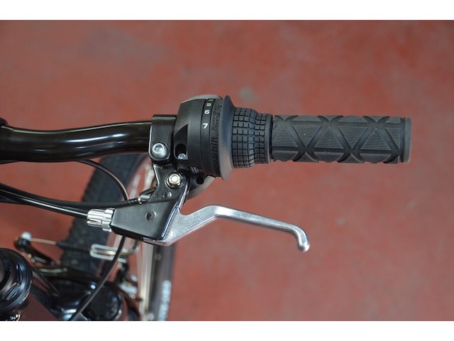 Fiets model 24" adams man alloy 355h 21v v-brake black nieuw in doos - afbeelding 3 van  25