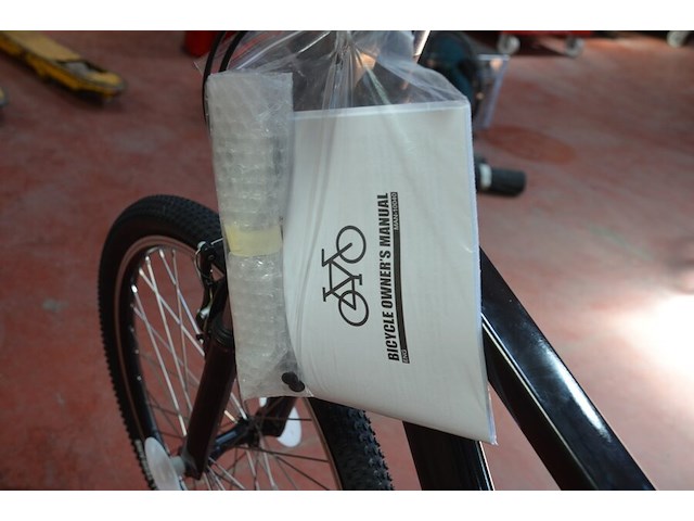 Fiets model 24" adams man alloy 355h 21v v-brake black nieuw in doos - afbeelding 6 van  25