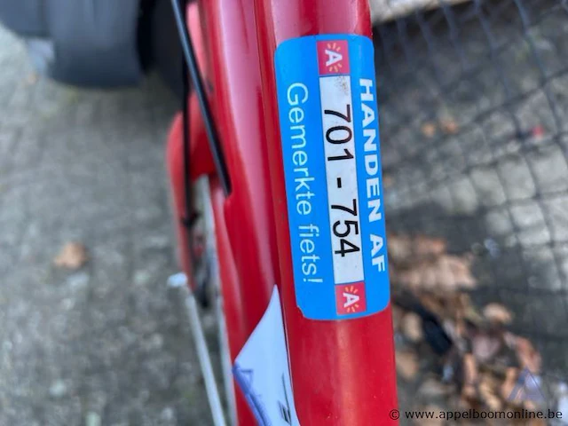 Fiets, zonder sleutel, nummer 701 - 754 - afbeelding 2 van  2