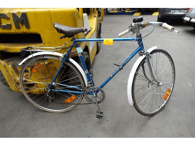 Fiets - afbeelding 1 van  8