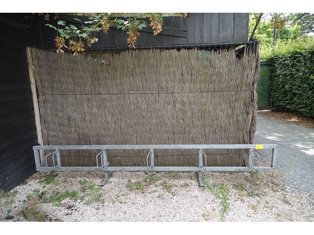 Fietsenrek - afbeelding 1 van  4