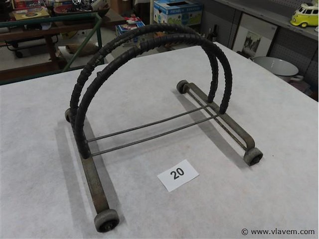 Fietsenstandaard - afbeelding 1 van  3