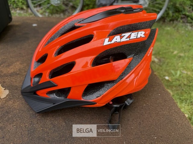 Fietshelm lazer 58 – 61 cm - afbeelding 1 van  3