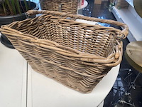 Fietsmand - rotan - rechthoek - met beugel - afbeelding 3 van  4