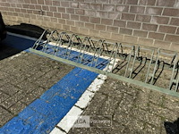 Fietsrek in metaal b200cm - afbeelding 2 van  4
