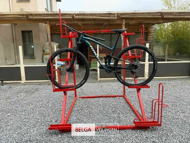 Fietsstaander showroom - afbeelding 8 van  9