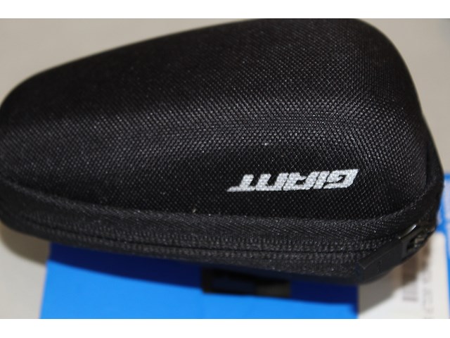 Fietszadeltasje giant large - afbeelding 1 van  2