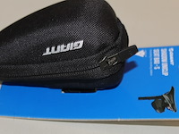 Fietszadeltasje giant small - afbeelding 1 van  3