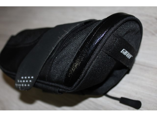 Fietszadeltasje giant - afbeelding 1 van  1