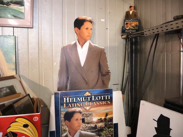 Figuur helmut lotti (x3) - afbeelding 1 van  4
