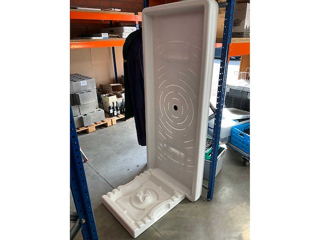 Fill ‘n chill partytafel - afbeelding 1 van  10