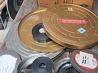 Filmspoeldozen met film - afbeelding 2 van  2