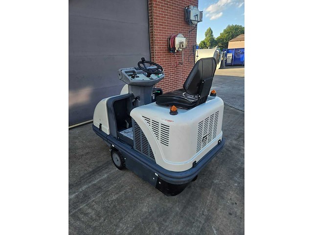 Fimap - diesel - 1000s - zelfrijdende veegmachine - afbeelding 8 van  14