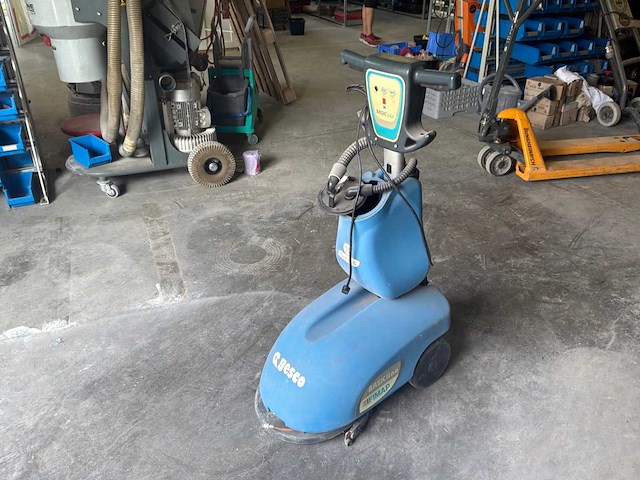Fimap genie b vloerschrobmachine - afbeelding 2 van  7