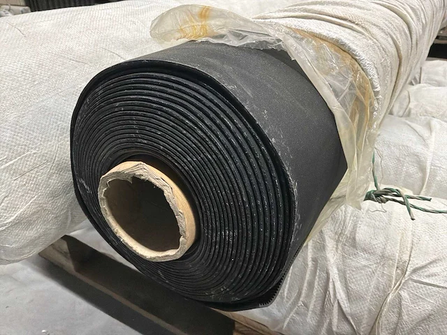 Fine rib matting zwart rubber op rol (6x) - afbeelding 2 van  4