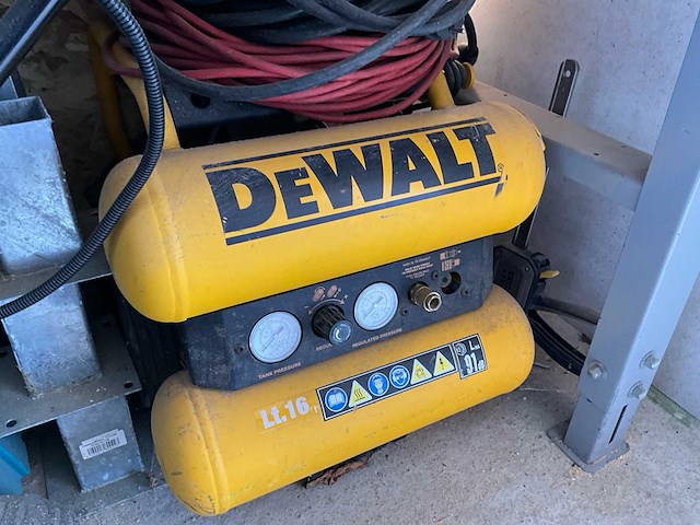 Fini compressor en dewalt supertiger 265m en dewalt 11 bar luchtcompressor (2x) - afbeelding 5 van  12