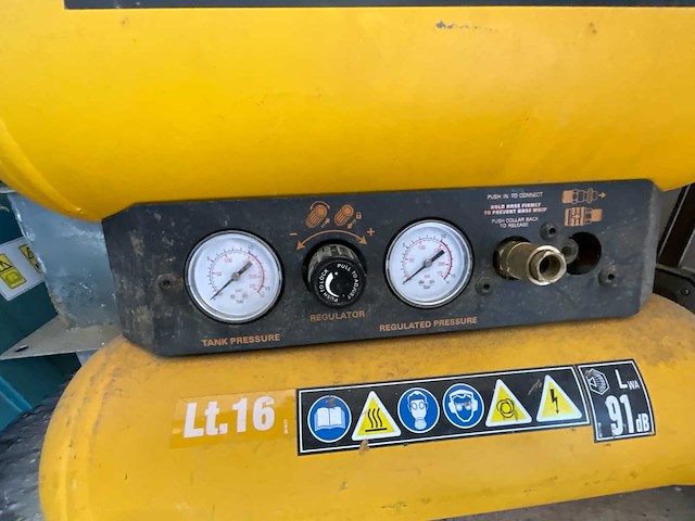 Fini compressor en dewalt supertiger 265m en dewalt 11 bar luchtcompressor (2x) - afbeelding 10 van  12
