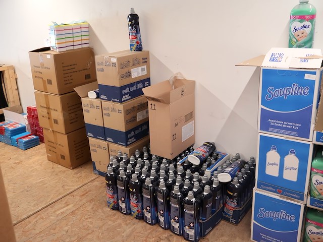 Finish glansspoelmiddel 800ml (x140) - afbeelding 1 van  5