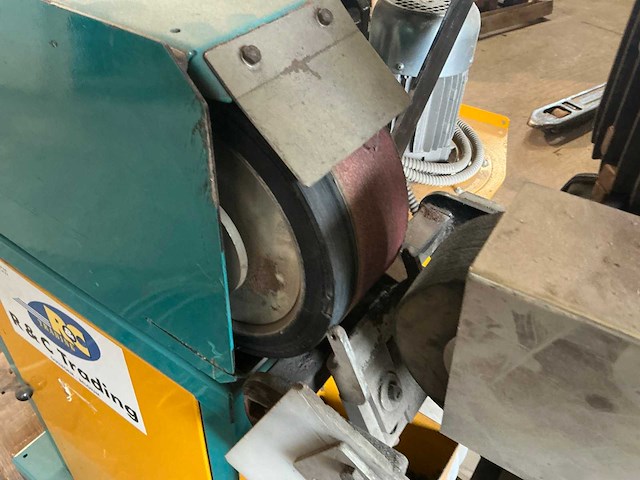 Fintech 128 bandschuurmachine met afzuiging - afbeelding 12 van  12