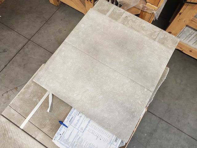 Fioranese manoir beige ango mat 30,2x60,4 cm tegel 24,02 m² - afbeelding 1 van  5