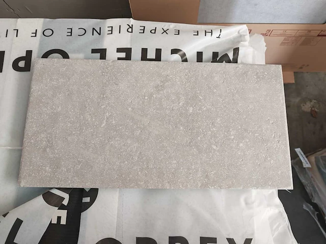 Fioranese manoir gris brion mat 30,2x60,4 cm tegel 49,14 m² - afbeelding 4 van  8