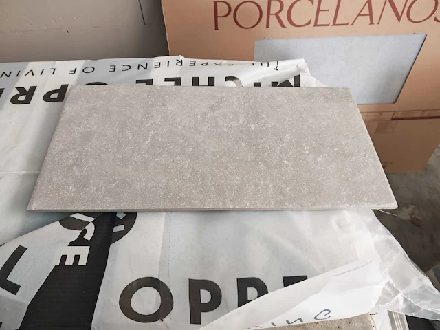 Fioranese manoir gris brion mat 30,2x60,4 cm tegel 49,14 m² - afbeelding 1 van  8