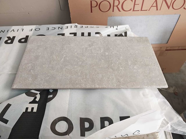 Fioranese manoir gris brion mat 30,2x60,4 cm tegel 97,19 m² - afbeelding 1 van  4
