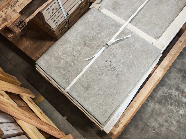 Fioranese manoir gris brion mat 60,4x60,4 cm tegel 12,4 m² - afbeelding 2 van  3