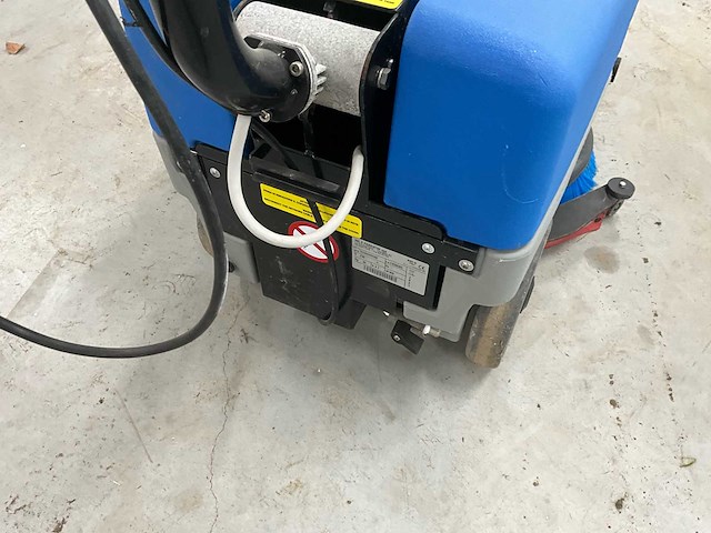 Fiorentini ecomini b430e schrobzuigmachine - functioneel - afbeelding 7 van  9