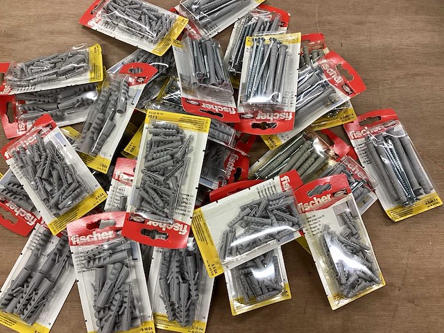 Fischer mix kavel diverse bevestigingsmaterialen (32x) - afbeelding 1 van  5