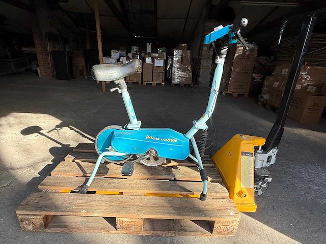 Fitness fiets / hometrainer – lot 112 - afbeelding 1 van  3
