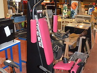Fitness toestel kettler met gewichten en 2 halter stangen - afbeelding 2 van  9