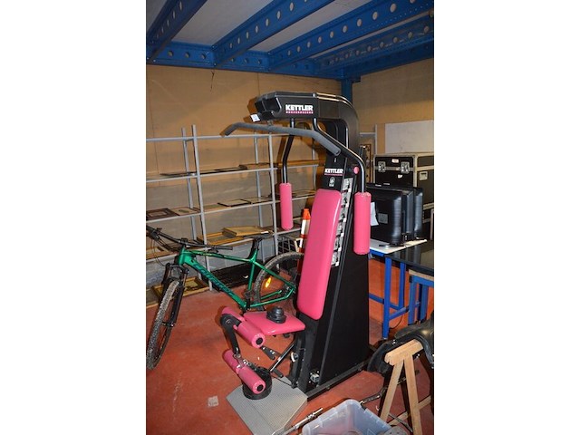 Fitness toestel kettler met gewichten en 2 halter stangen - afbeelding 3 van  9