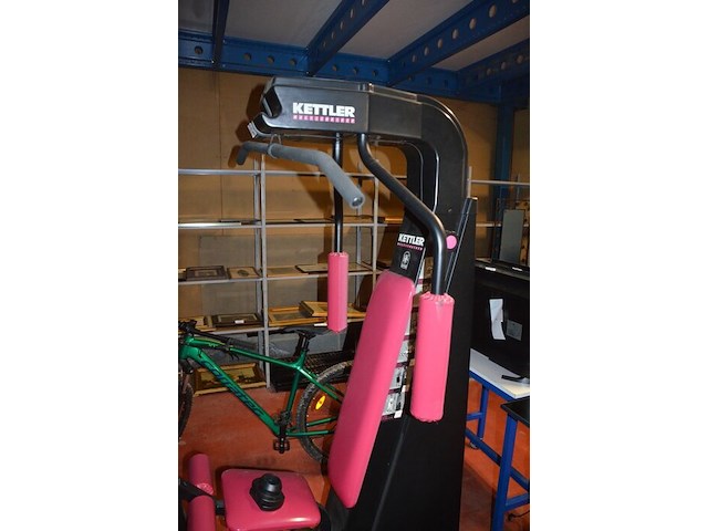 Fitness toestel kettler met gewichten en 2 halter stangen - afbeelding 5 van  9