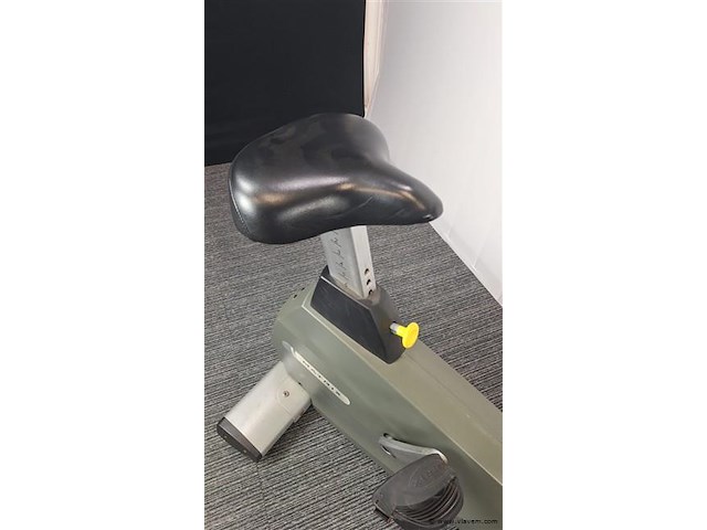 Fitness uitrusting, cardio bike - afbeelding 2 van  11