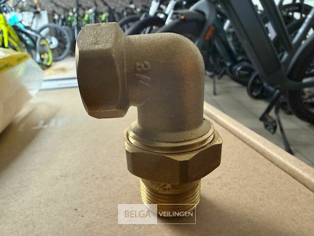 Fitting haakse koppeling - afbeelding 1 van  4