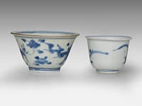 Five fine chinese blue and white shipwreck ware cups, decoration incl. dragons and birds, late ming dynasty, tallest h 5 cm - afbeelding 13 van  13
