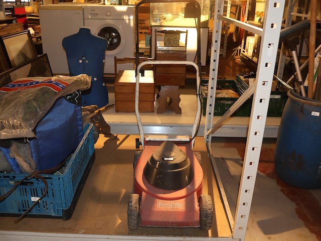 Flandria grasmachine - afbeelding 1 van  4