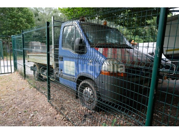Flatbed bus, veger, minitractoren, aanhangwagen, schroberdrogers, sneeuwploegen, gereedschap