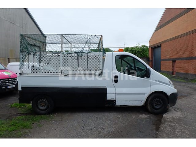 Flatbed van renault trafic (2013-214,606 km) - afbeelding 1 van  48