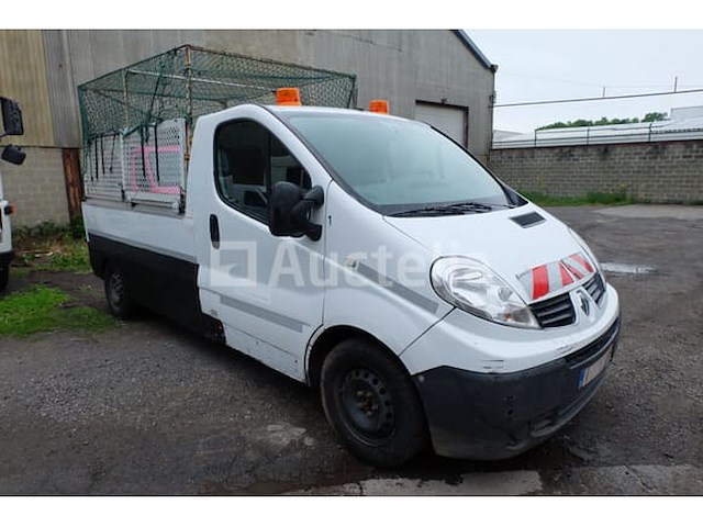 Flatbed van renault trafic (2013-214,606 km) - afbeelding 23 van  48