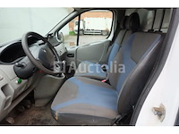 Flatbed van renault trafic (2013-214,606 km) - afbeelding 34 van  48