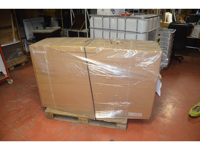 Flatsceen tv samsung qled q60d, model: qe65q68dau, 163cm nieuw in doos (b418) - afbeelding 2 van  6