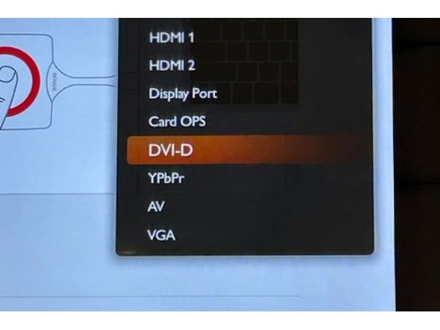 Flatscreen 4 tv's in werking met boxen - afbeelding 7 van  19