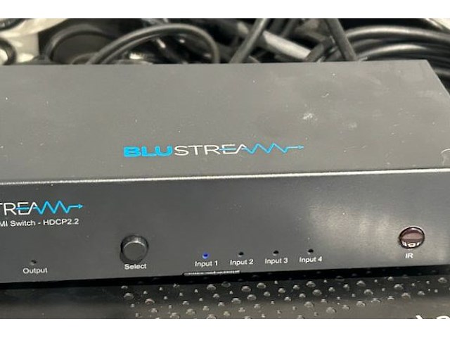 Flatscreen 4 tv's in werking met boxen - afbeelding 17 van  19